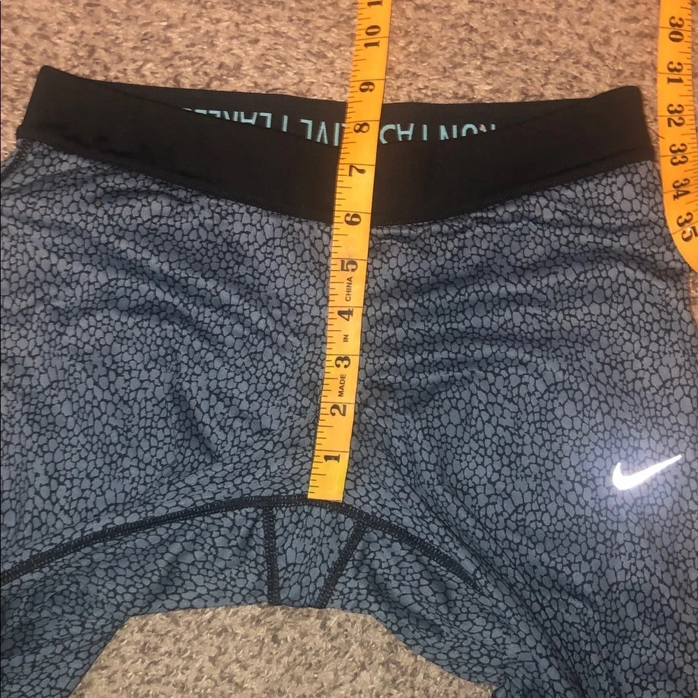Nike Dri Fit Womens Relay Printed Crop Running Tight Leggings Medium 645612